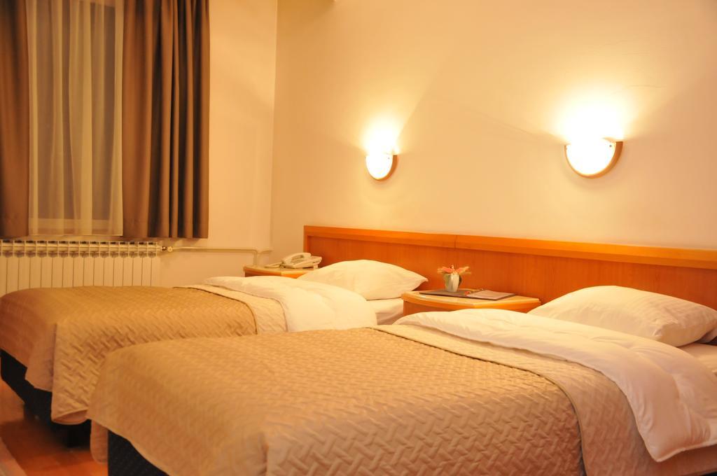 Hotel Terex Naselje Starosjedilaca Екстер'єр фото